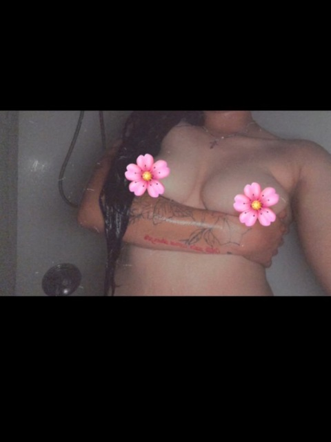 yourfavoritedezire onlyfans leaked picture 2