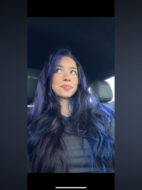 zoe.ebarb onlyfans leaked picture 2